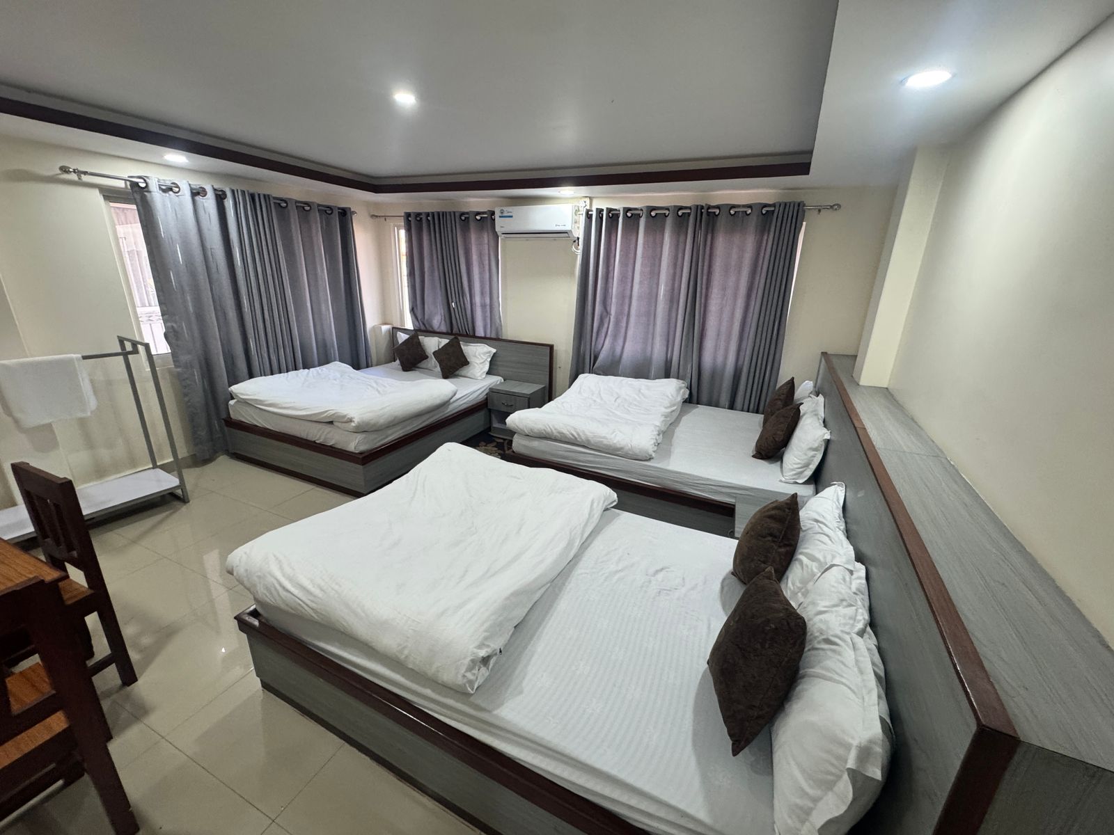 Deluxe AC Triple Bed Room at Hotel White Dreams - perfect for families