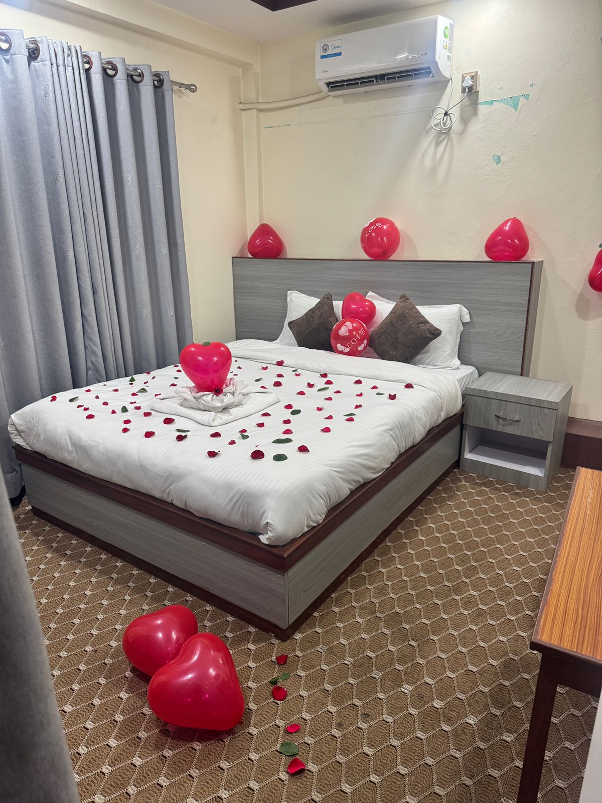 Beautifully decorated room at Hotel White Dreams for special occasions and celebrations